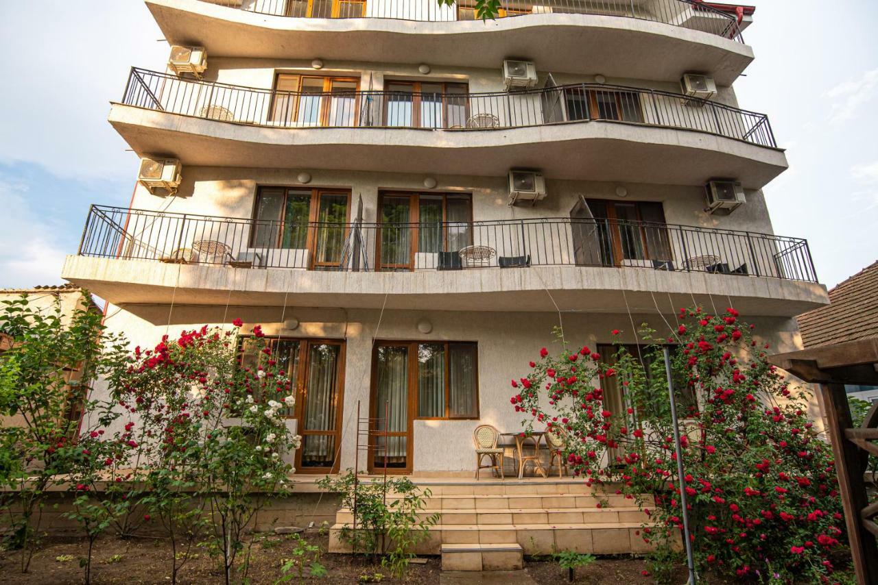 La Papu Si Maia Hotel เอโฟรีเอซูด ภายนอก รูปภาพ